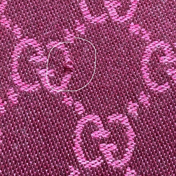 Authentic Gucci Wool Scarf - Picture 11 of 15